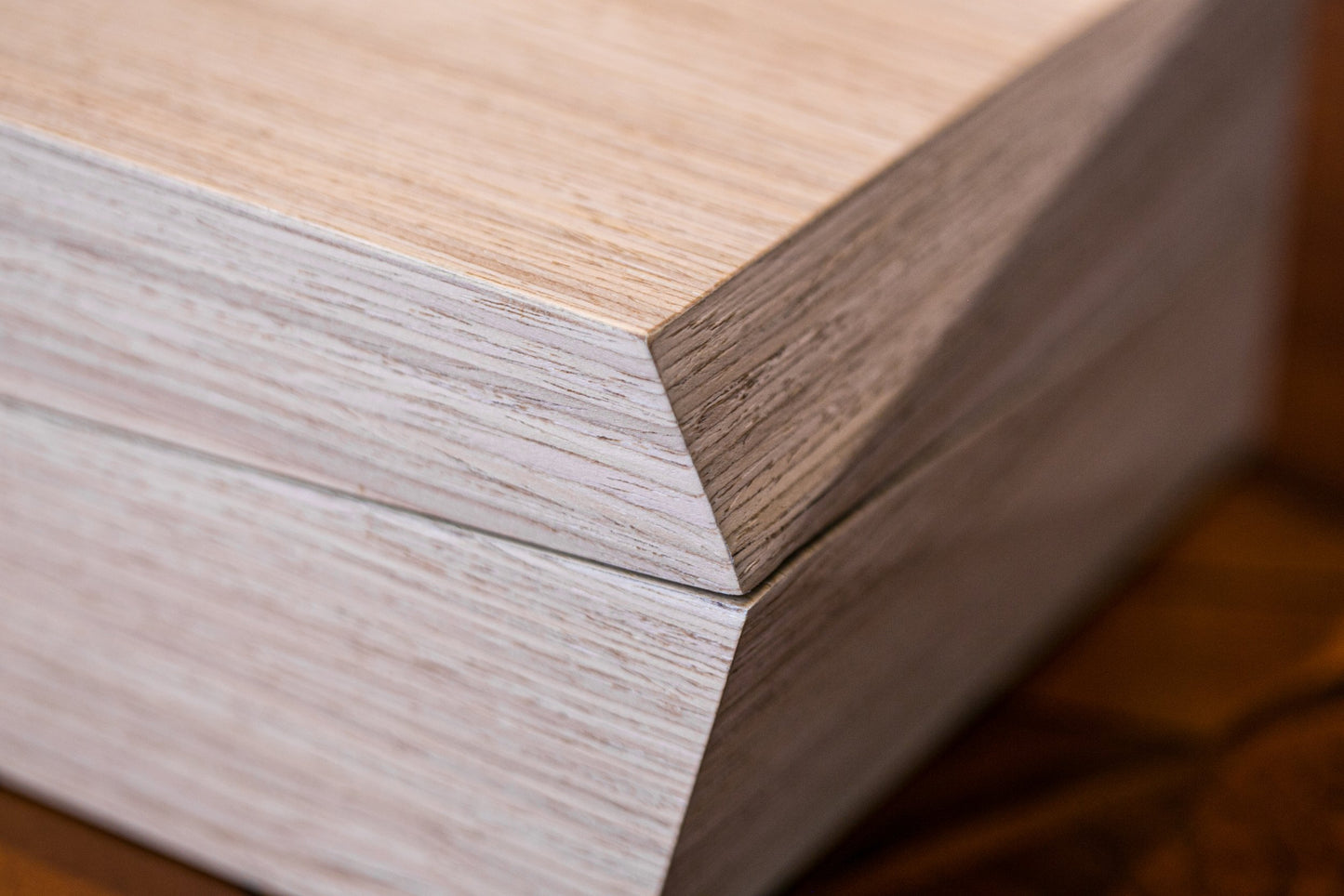 El Blunto White Wood Humidor (Empty)
