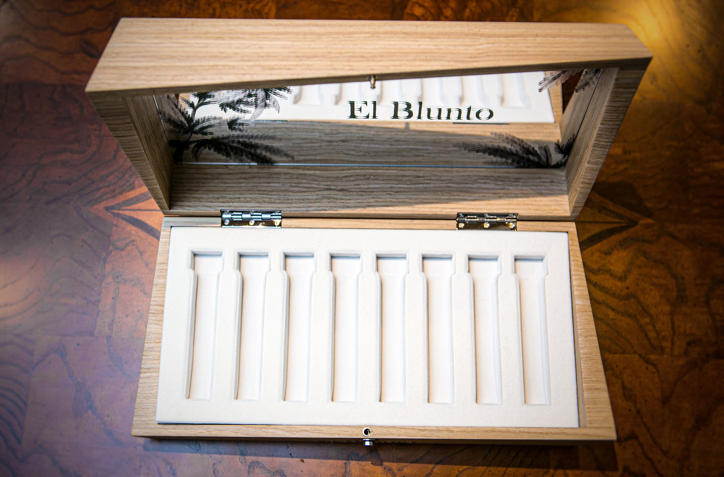 El Blunto White Wood Humidor (Empty)