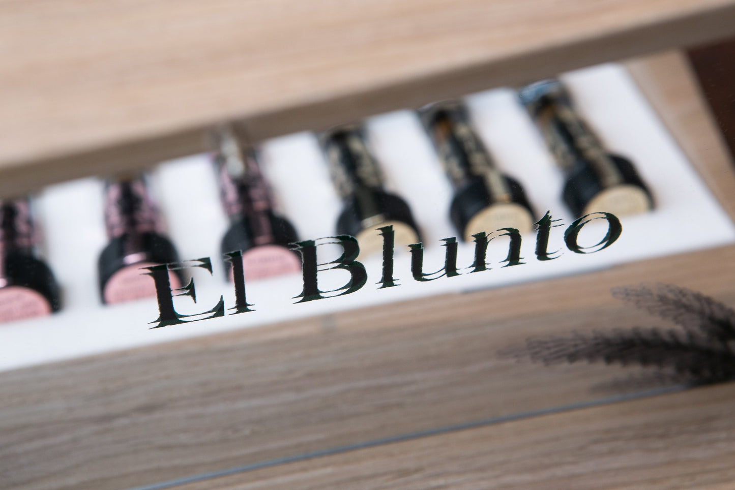 El Blunto White Wood Humidor (Empty)