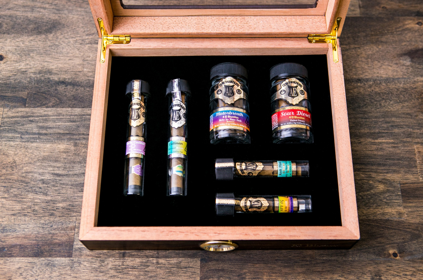 Limited Edition: El Blunto x One Love Bob Marley Tribute Humidor (empty)